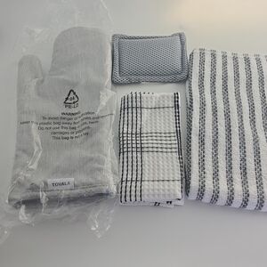 New Better Homes &Gardens Gray White Wash & Hand Towels Tovalo Mitt Scrub Sponge